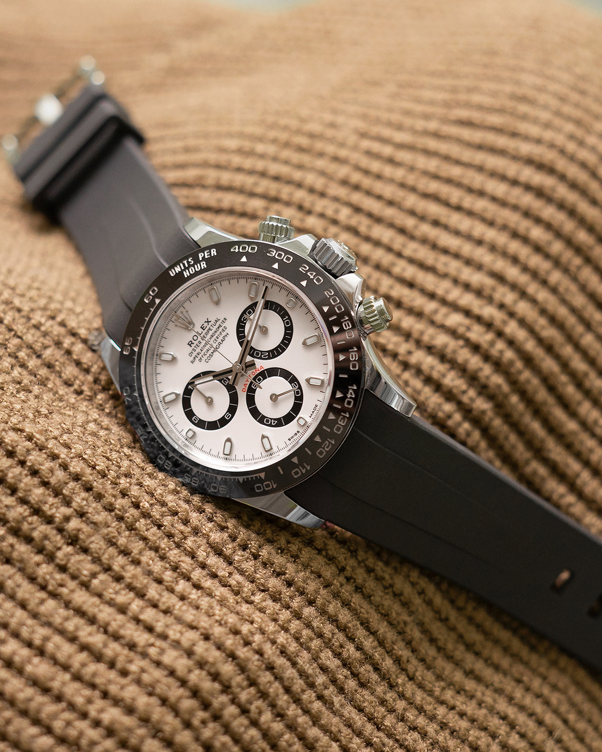 VULCANISED RUBBER - FOR ROLEX DAYTONA (CURVE FITTED)