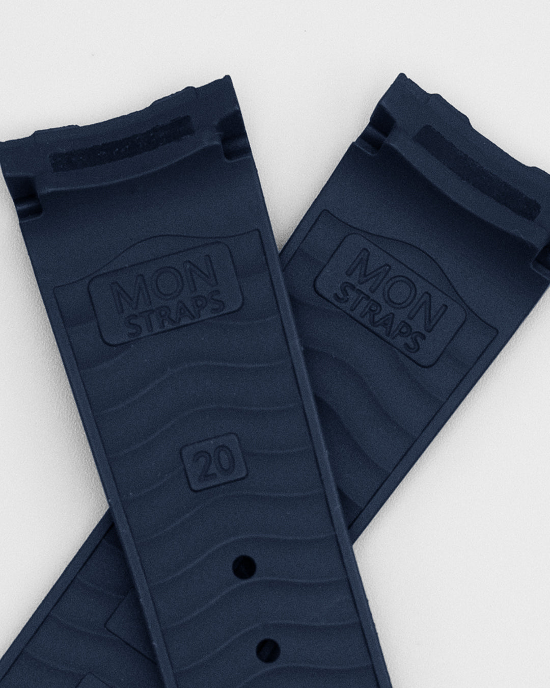 FKM RUBBER - FOR NEO-VINTAGE SEAMASTER / OLDER GEN PLANET OCEAN DEPLOYANT STYLE (NAVY BLUE)