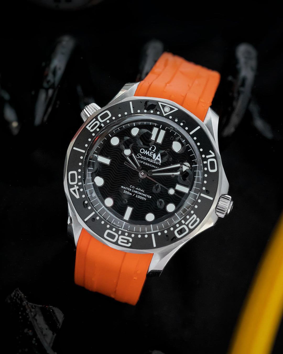 FKM RUBBER - FOR SEAMASTER DEPLOYANT STYLE (ORANGE)