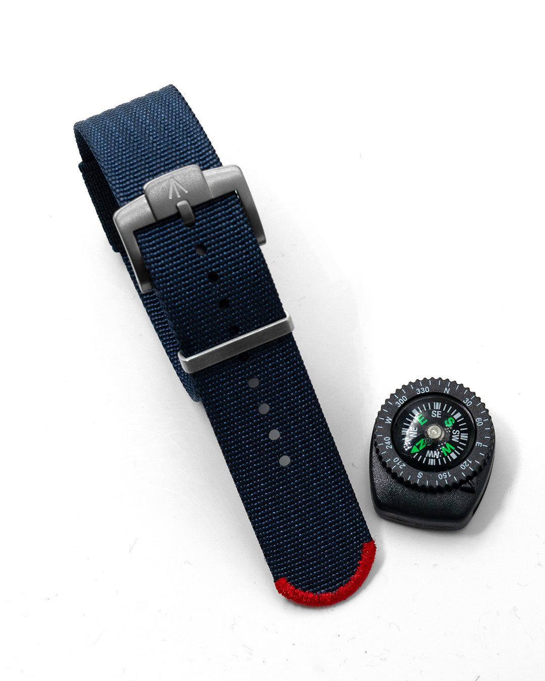 (EXCLUSIVE) Titanium Nylon Single Pass (Navy)