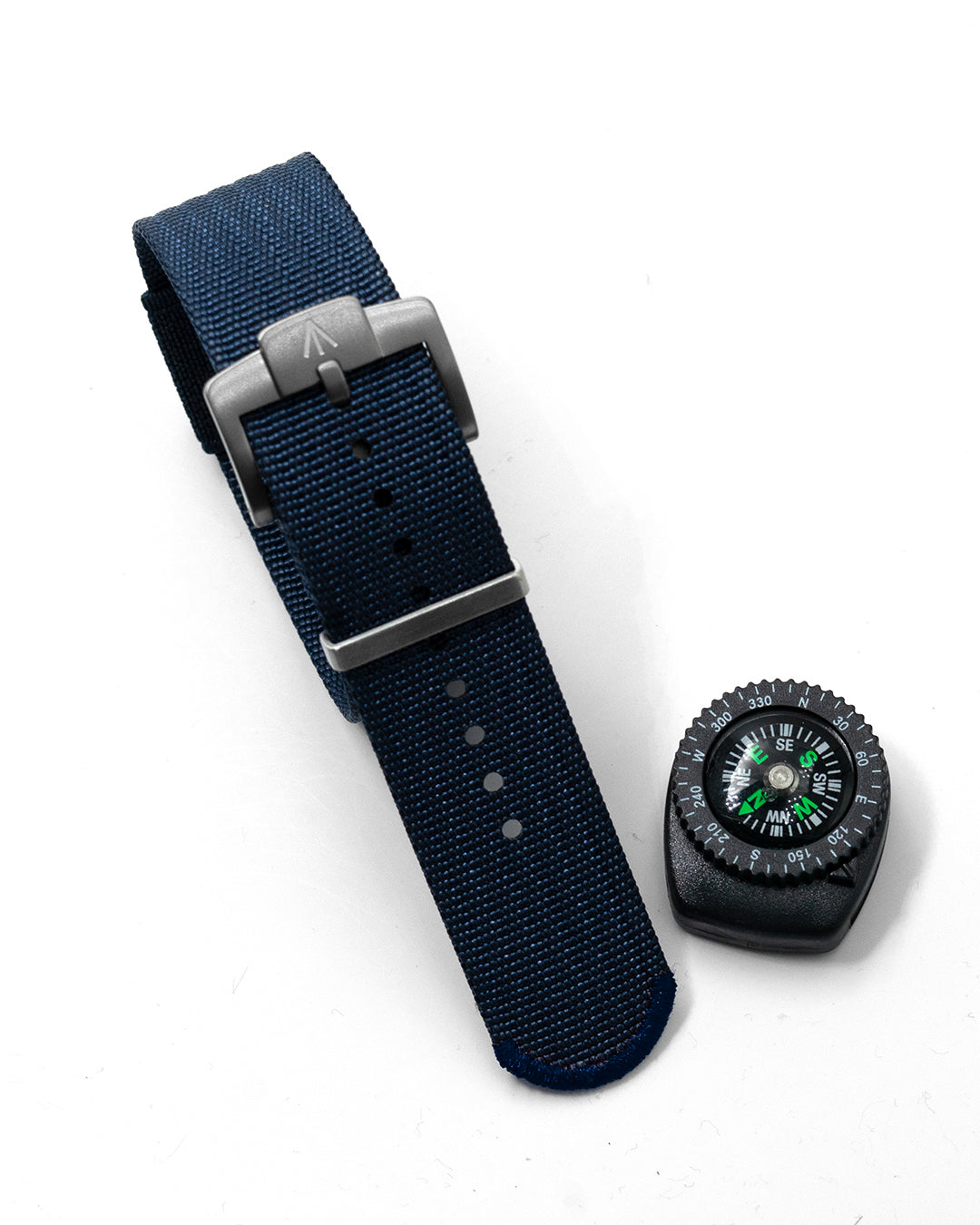 (EXCLUSIVE) Titanium Nylon Single Pass (Navy)