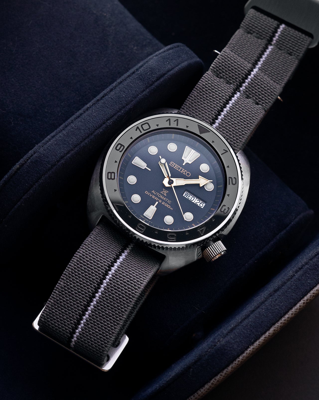 PARA Elastic - Grey with Black + White Stripes