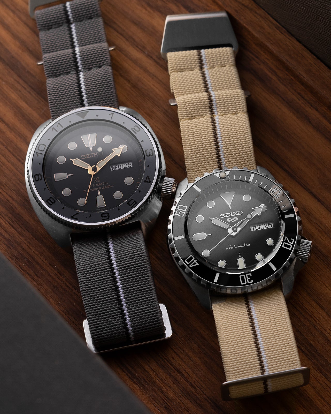 PARA Elastic - Light Khaki with Brown + White Stripes