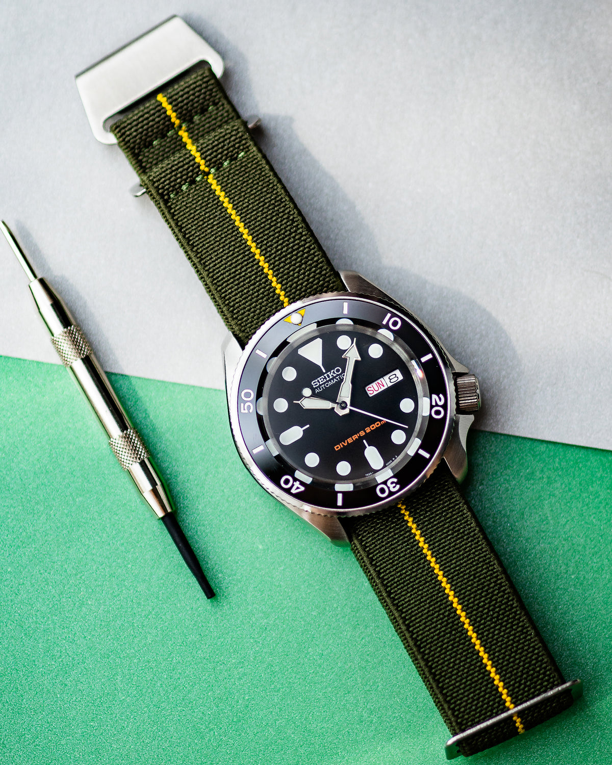 PARA Elastic - Olive Green with Yellow Centerline