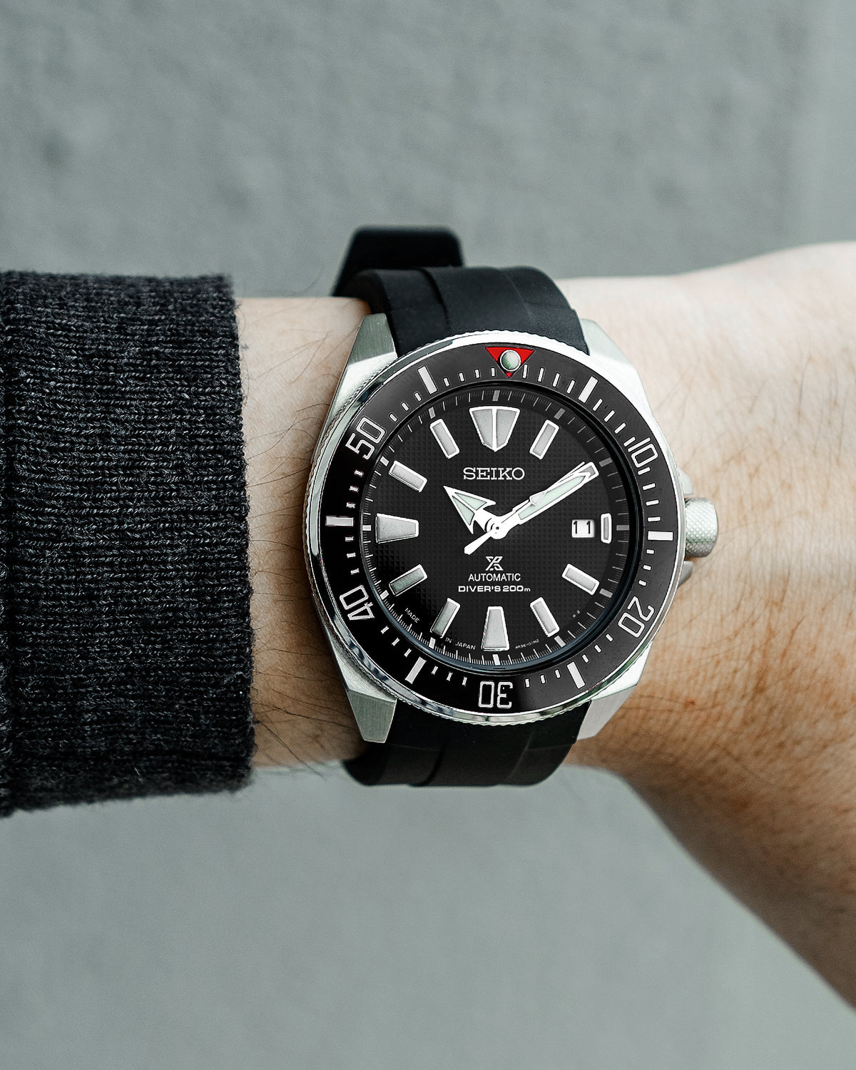 FKM RUBBER (CLASSIC) - FOR SEIKO SKX/SRPD / SSK (BLACK, STEEL HARDWARE)