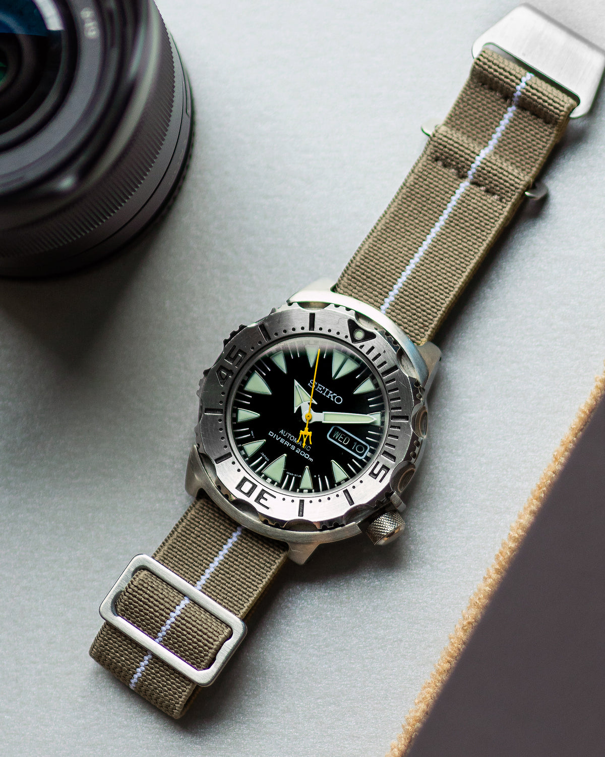 PARA Elastic - Khaki with White Centerline