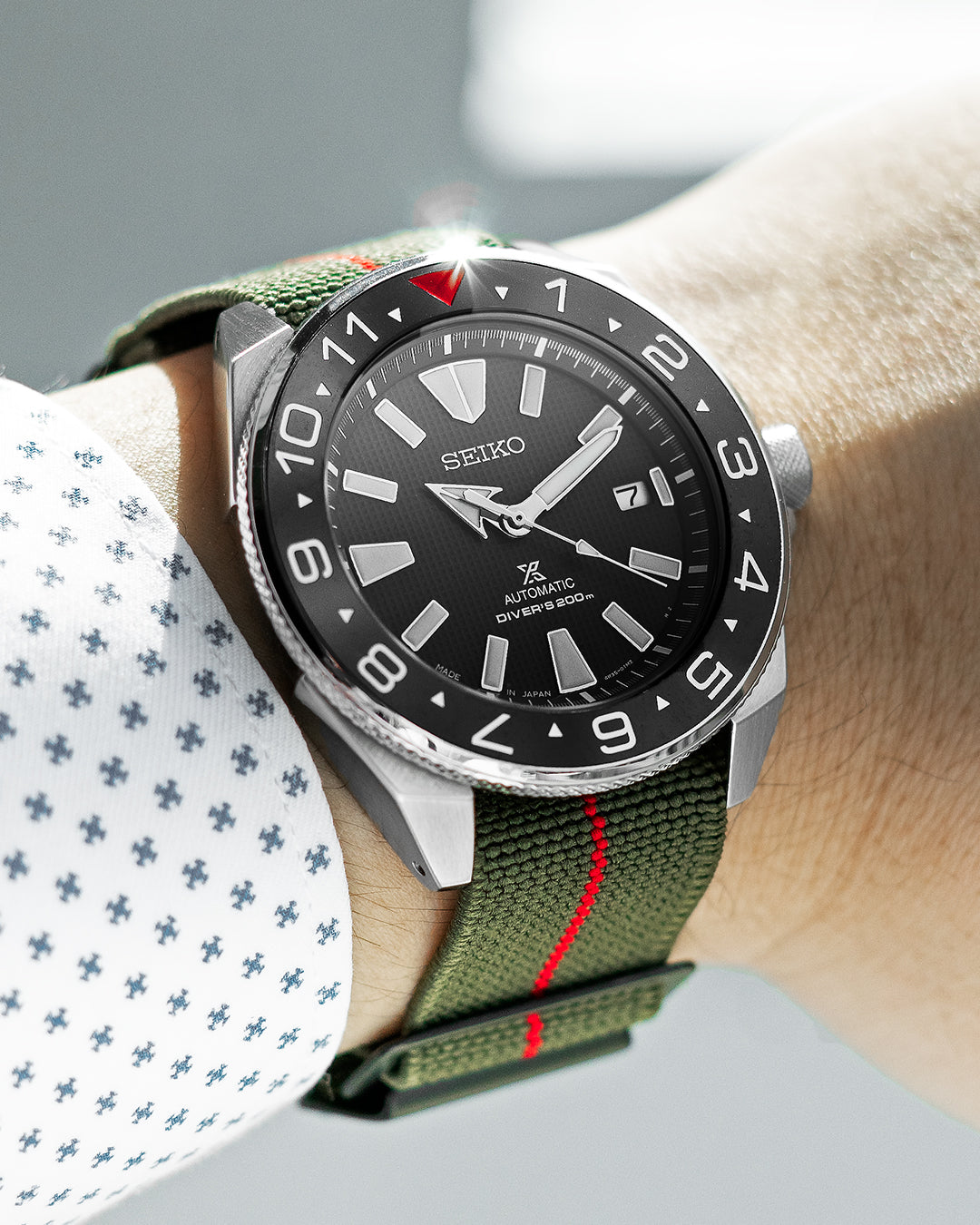 PARA Elastic (Stealth) - Olive Green with Red Centerline