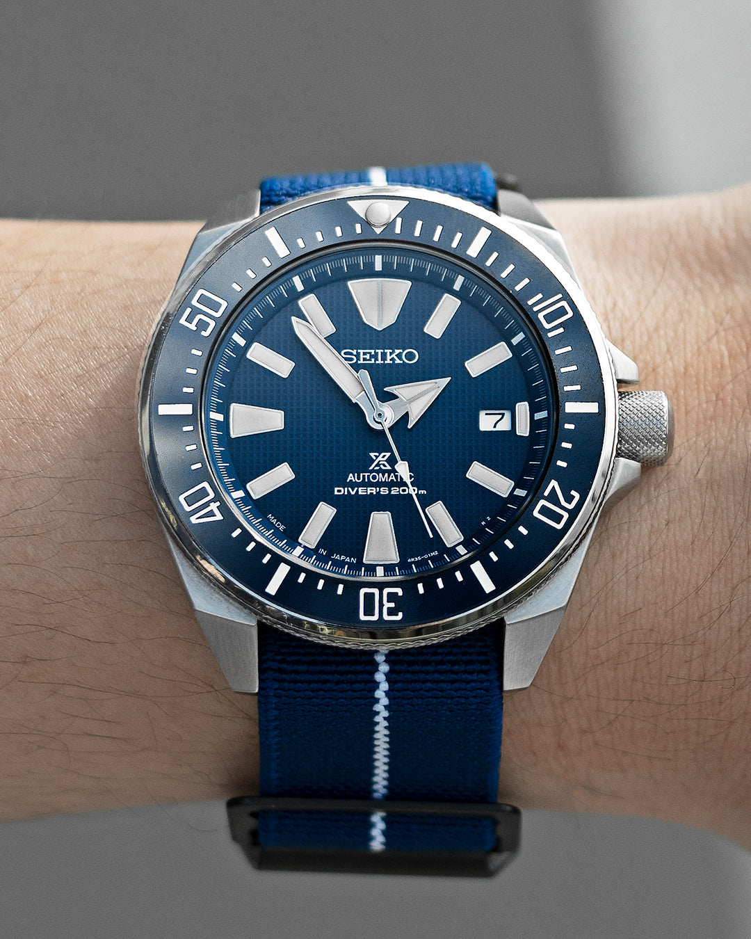 PARA Elastic (Stealth) - Navy Blue with White Centerline