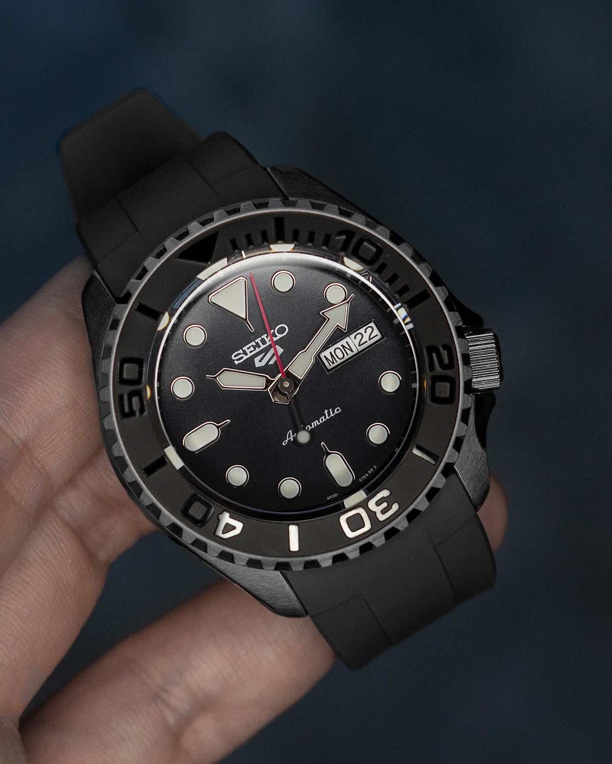 FKM RUBBER (CLASSIC) - FOR SEIKO SKX/ SRPD  (BLACK, STEALTH HARDWARE)
