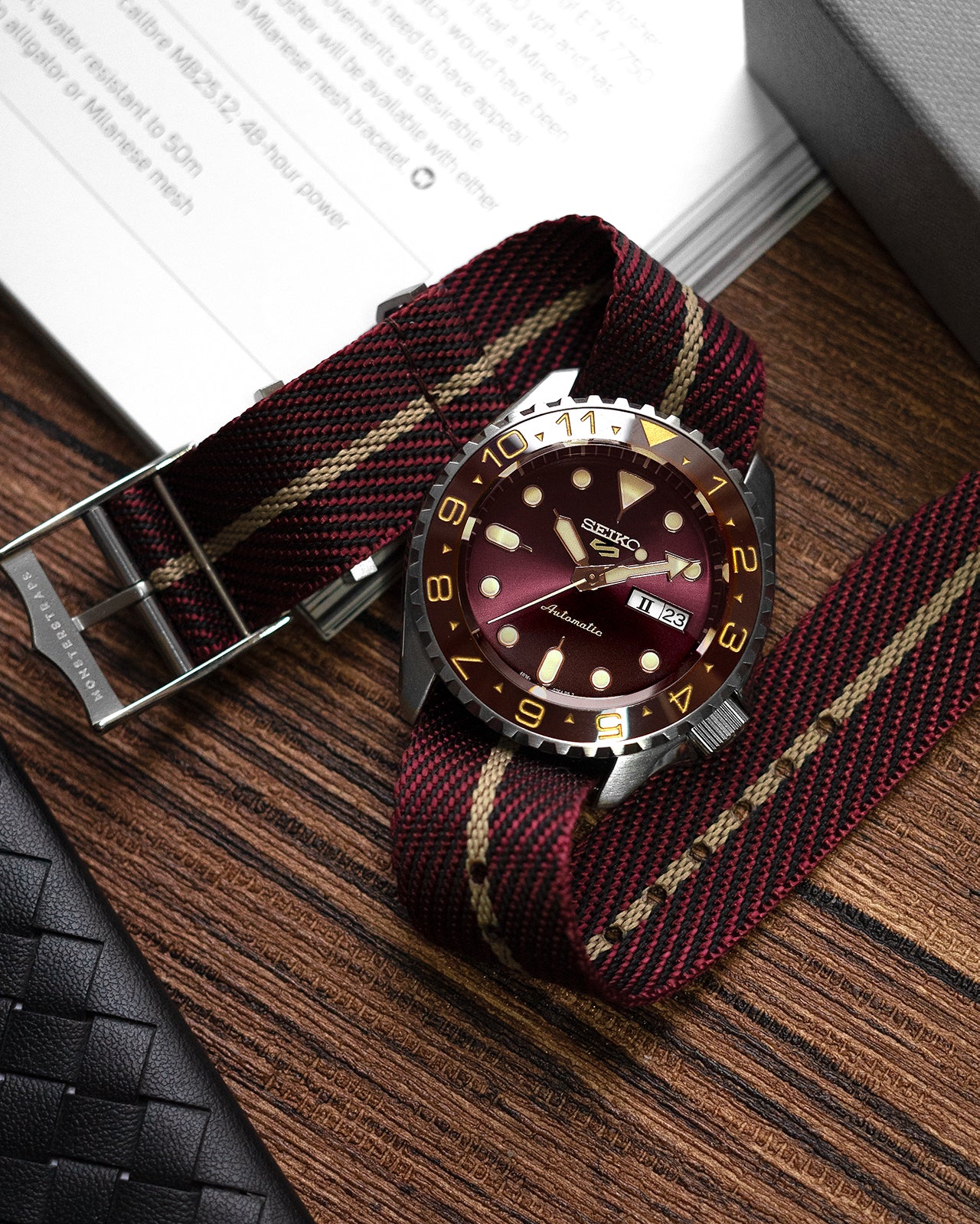 Blackbay Adjustable II - Maroon with Khaki Centerline