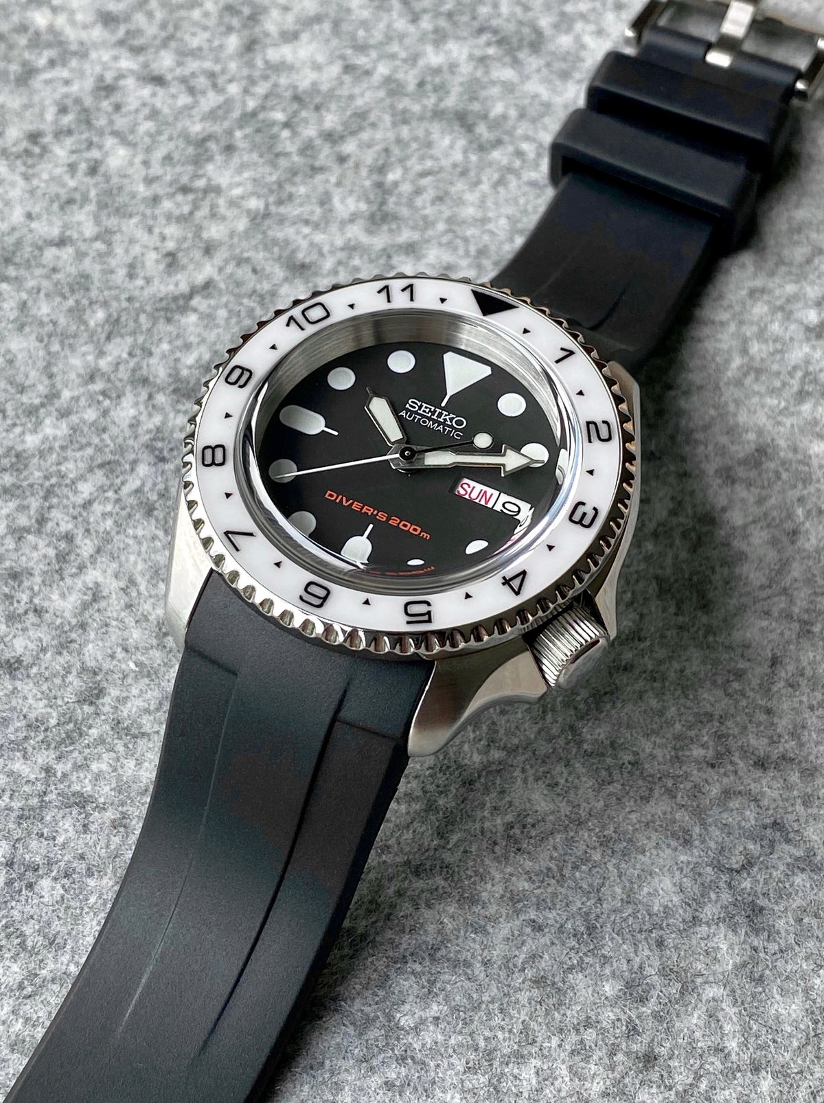 FKM RUBBER (CLASSIC) - FOR SEIKO SKX/SRPD / SSK (BLACK, STEEL HARDWARE)