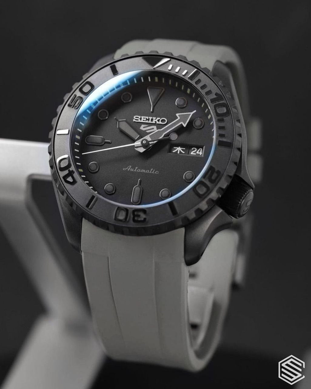 FKM RUBBER (CLASSIC) - FOR SEIKO SKX/ SRPD (GREY, STEALTH HARDWARE)